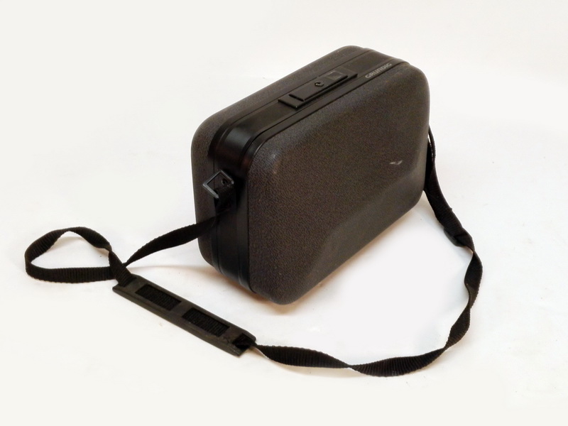 camara video grundig vhsc+funda 18x23x13 plastico 11x20x9 1u